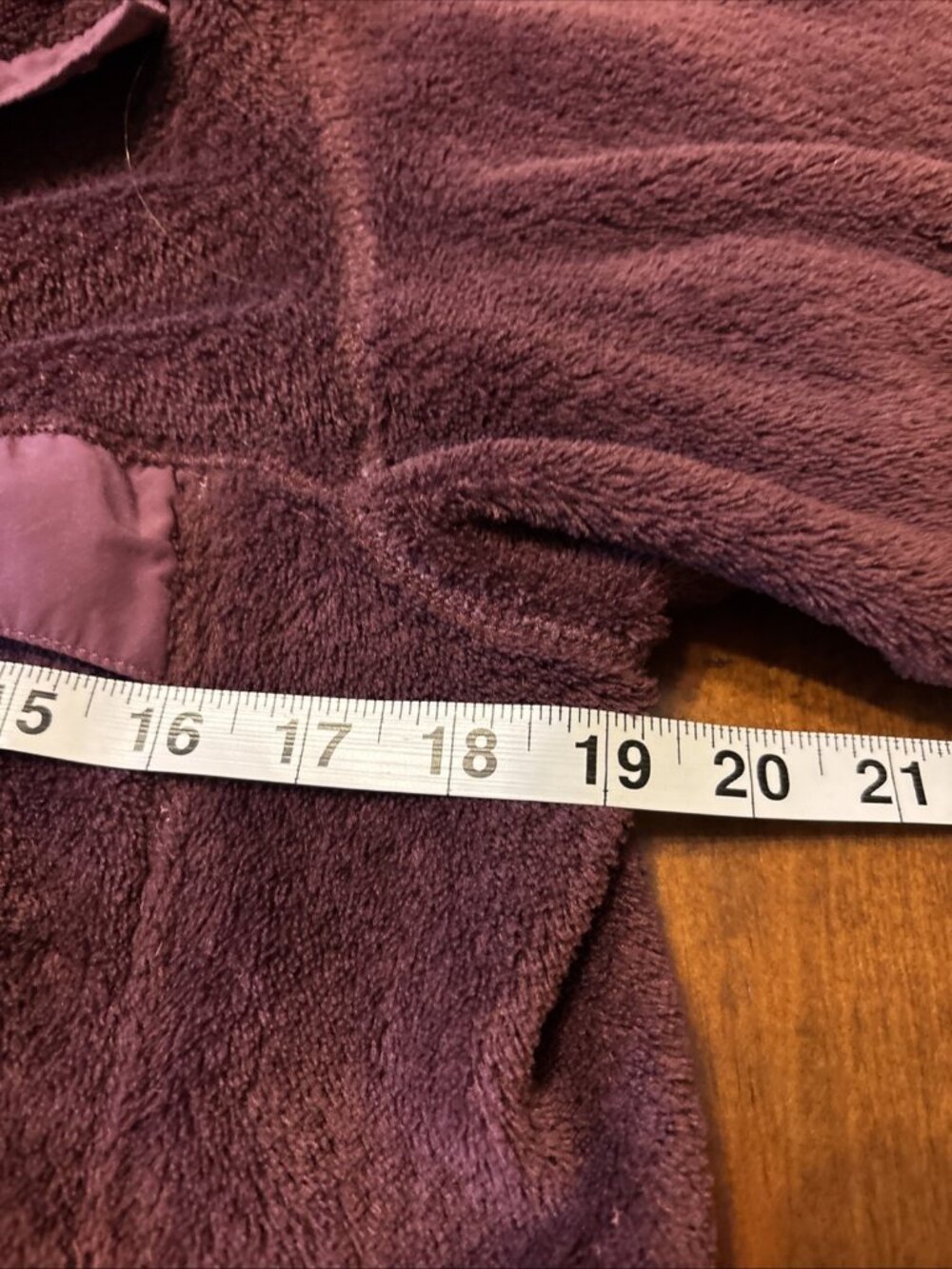 Women’s Patagonia Burgundy Snap Front Sherpa Size Medium - Picture 6 of 7